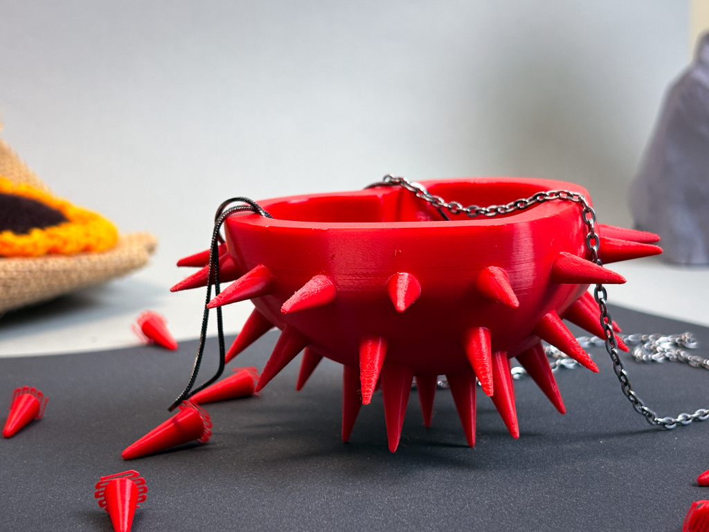 Goth Spiked Heart Ring Display & Jewelry Dish