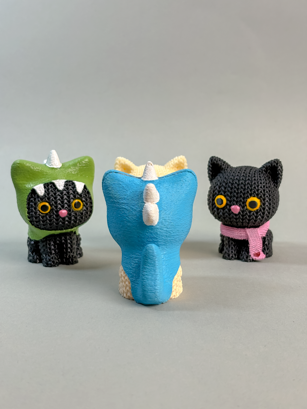 Dino Kitten Photo Holder