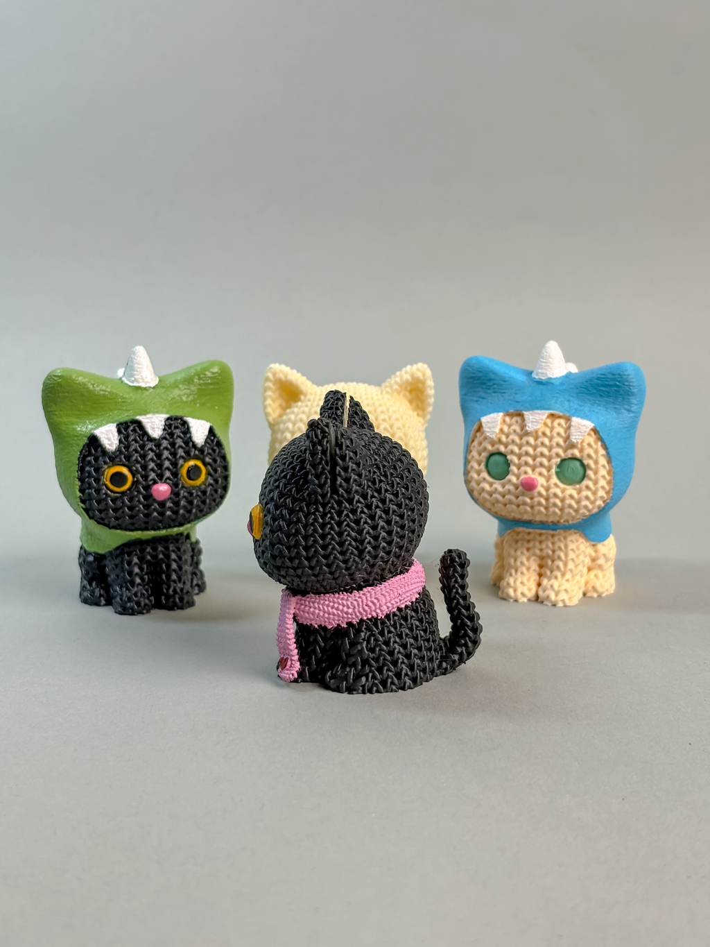 Dino Kitten Photo Holder