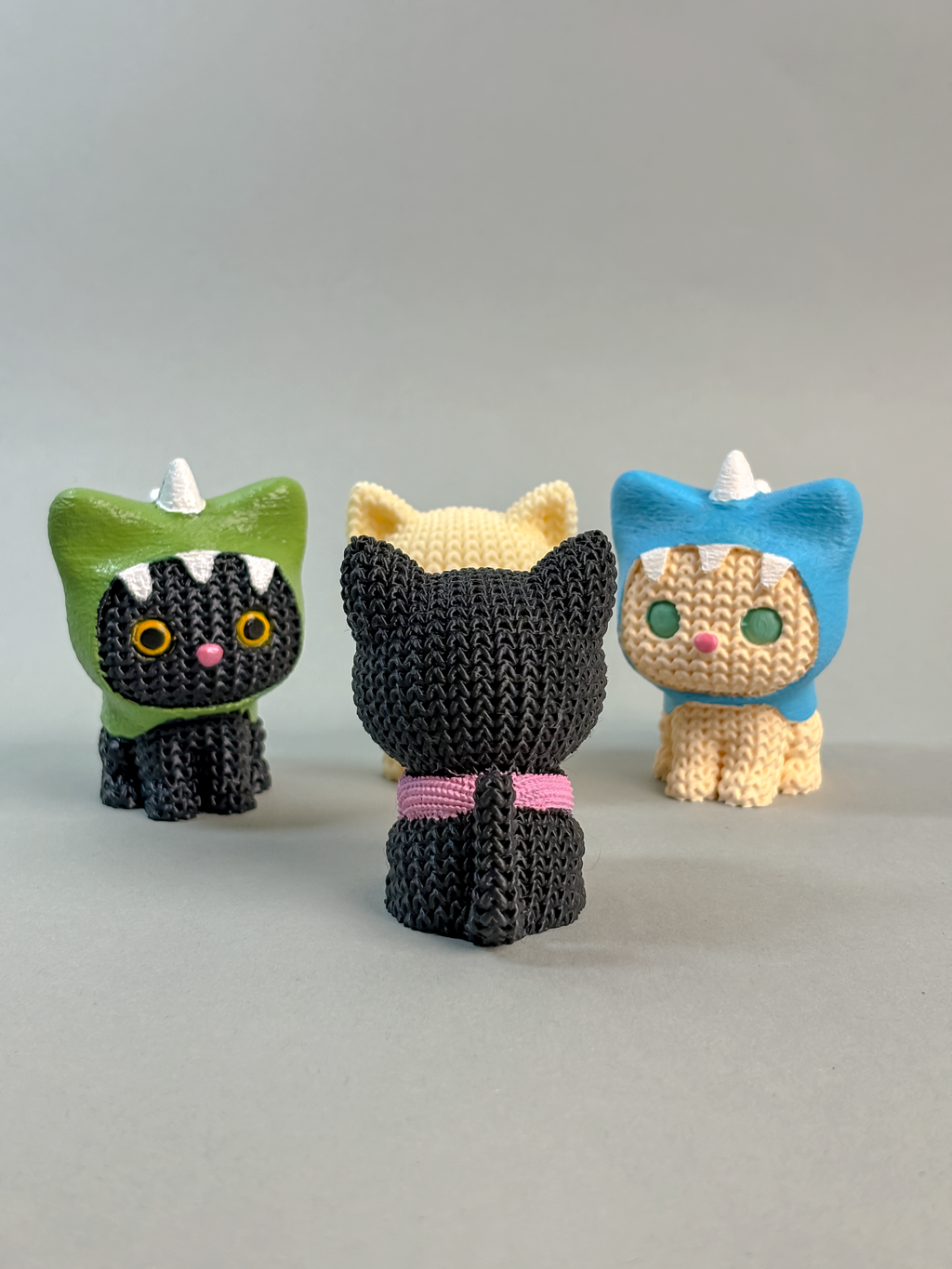 Dino Kitten Photo Holder