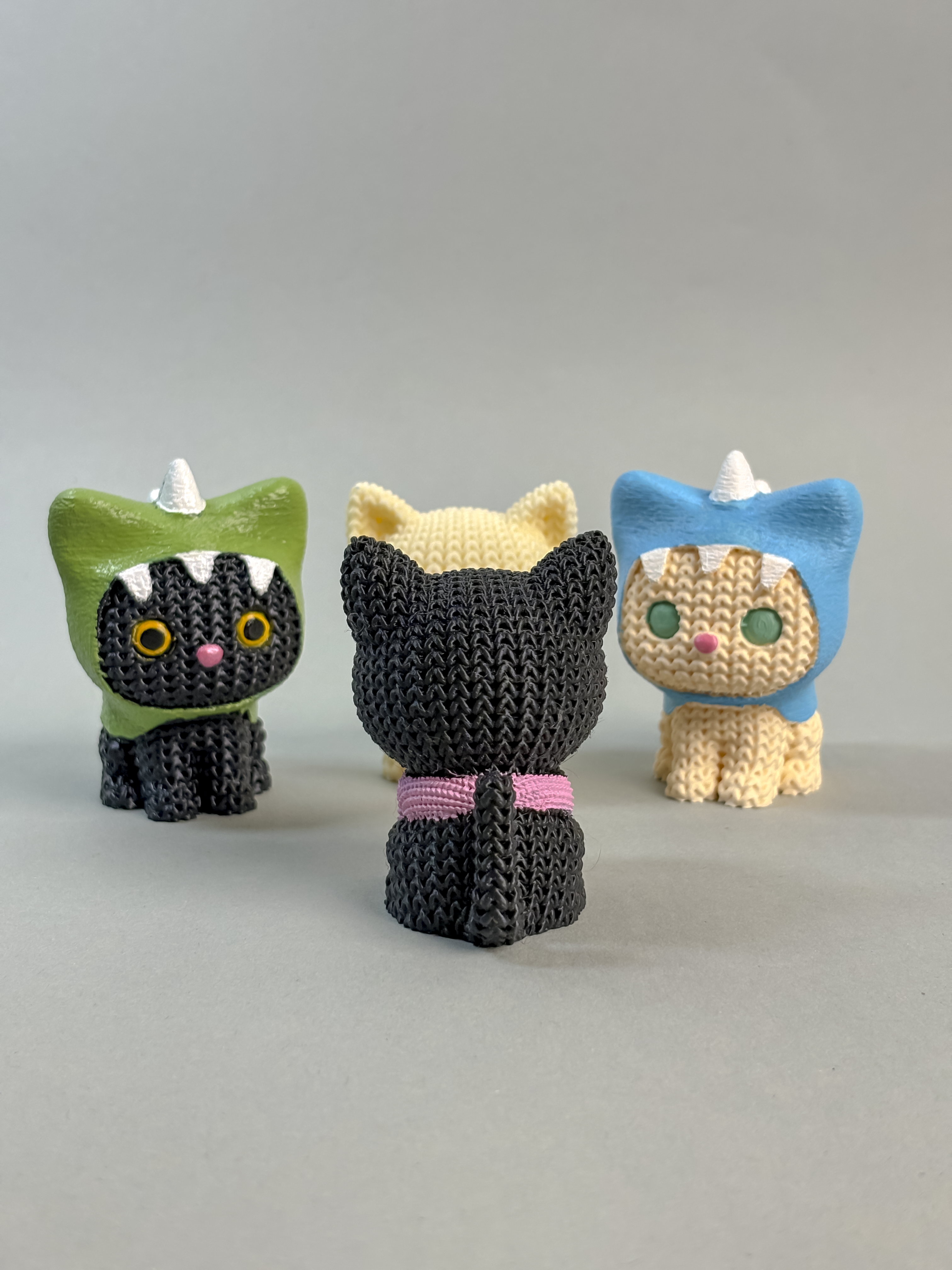 Dino Kitten Photo Holder